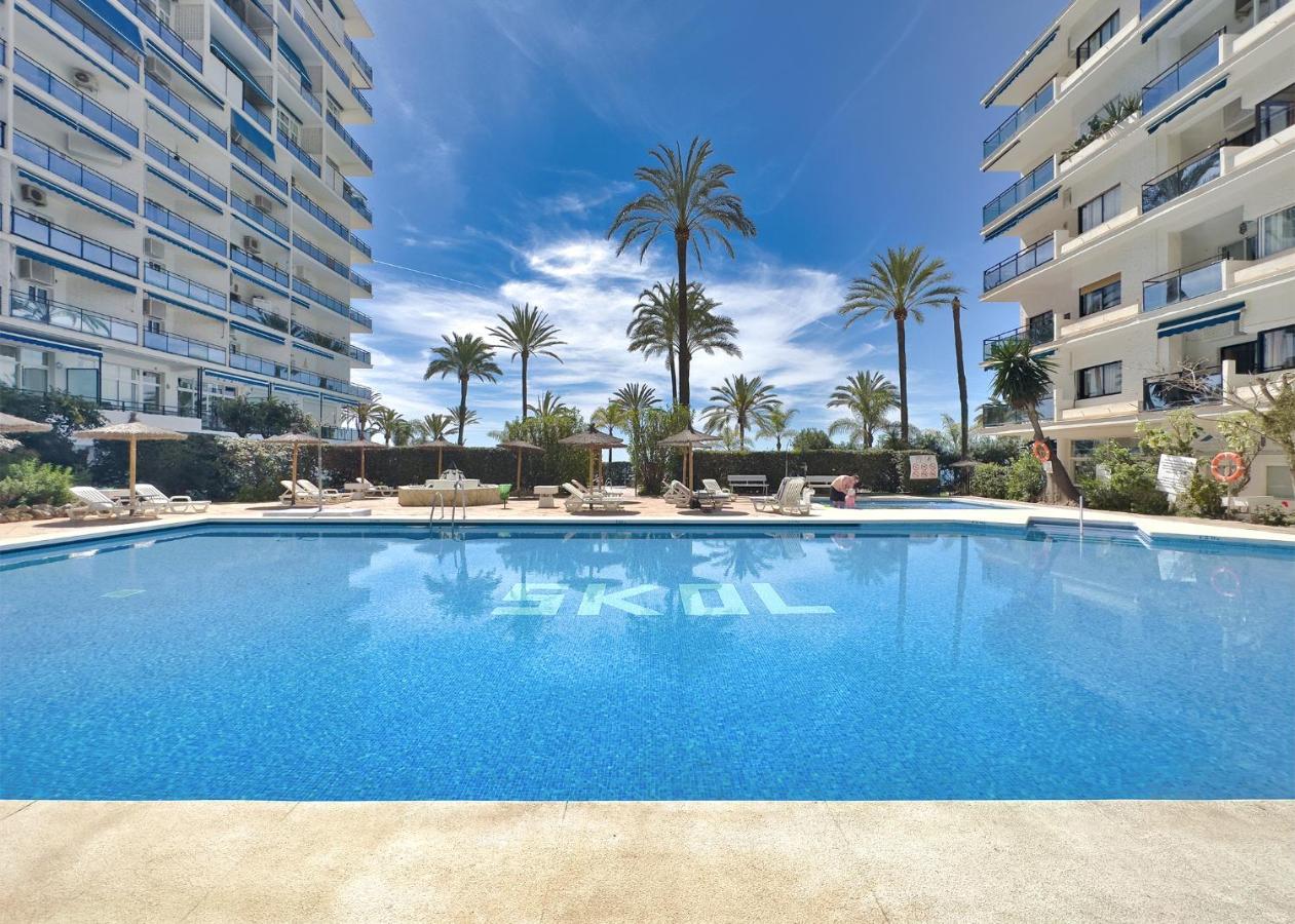 Skol 212. Two Bedrooms Duplex In Centre On The Beachfront. Appartement Marbella